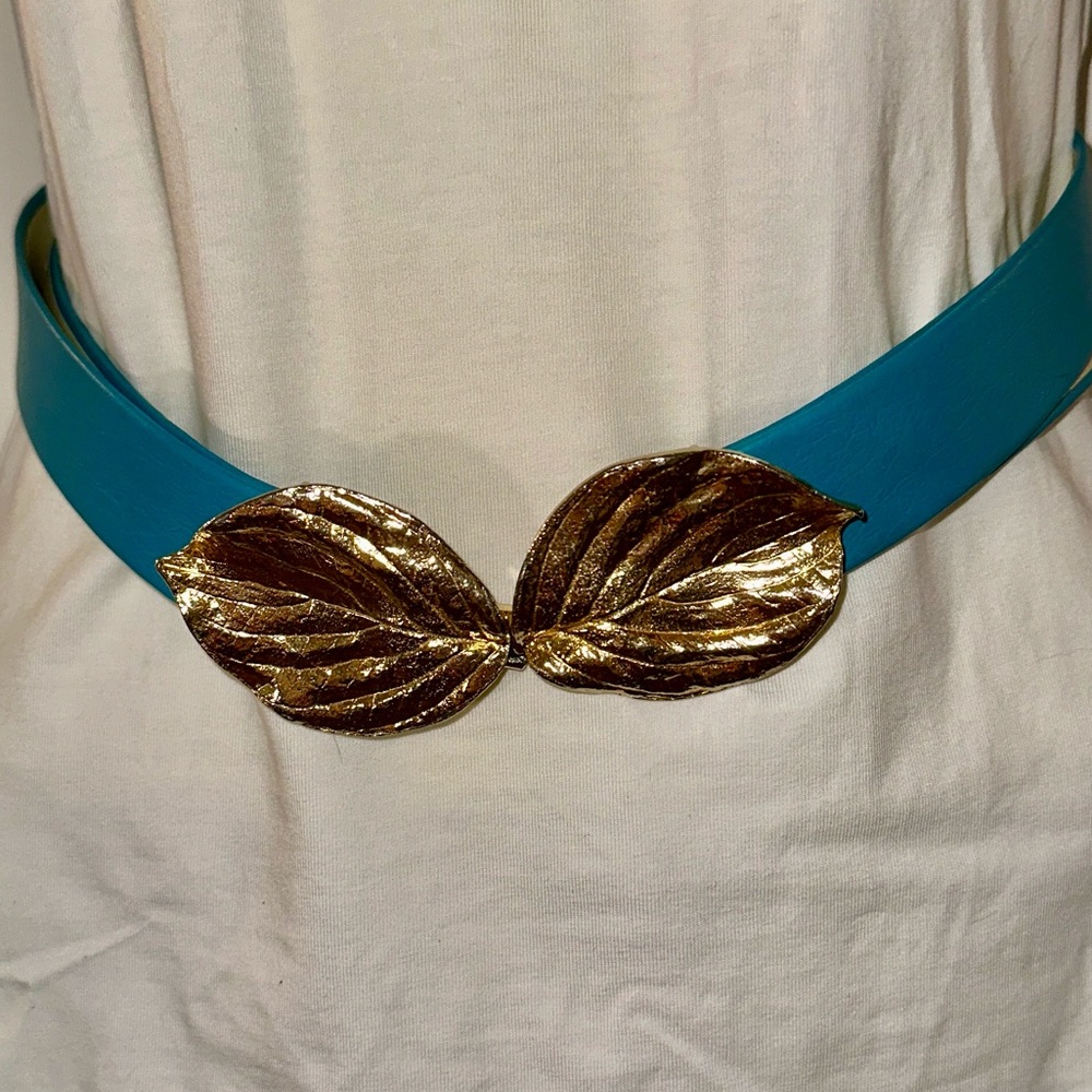 Vintage Mimi Din 1981 Turquoise Adjustable‎ Belt with Gold Leaf Buckle
